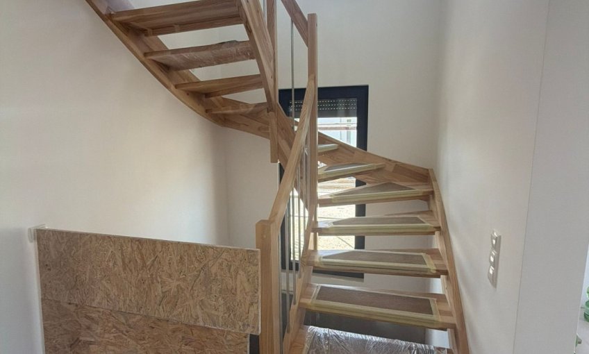 Die Treppe ist eingebaut!