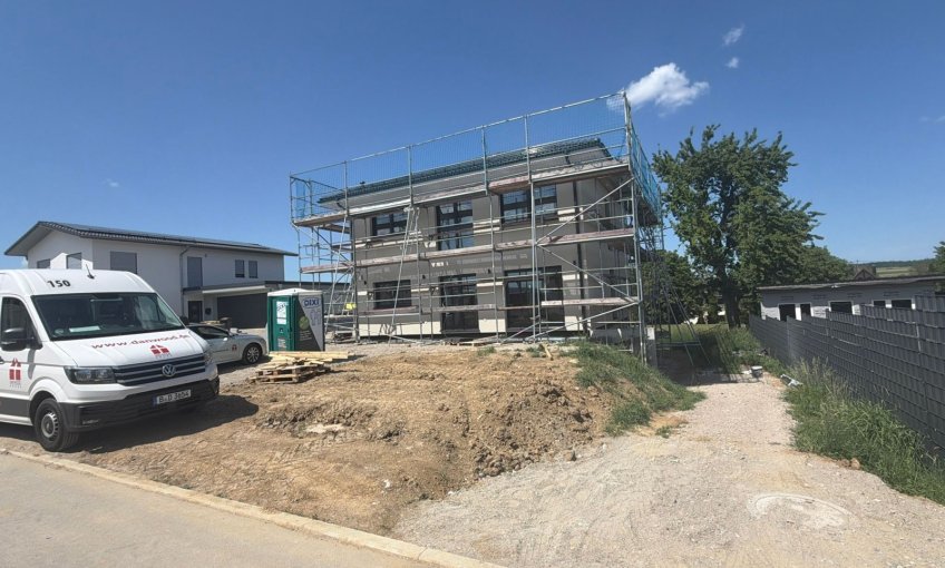 Das Haus ist fertig zur Übergabe.