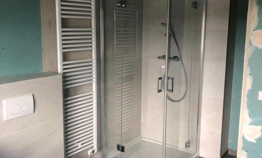 Auch die Dusche wurde in der Zwischenzeit eingebaut.