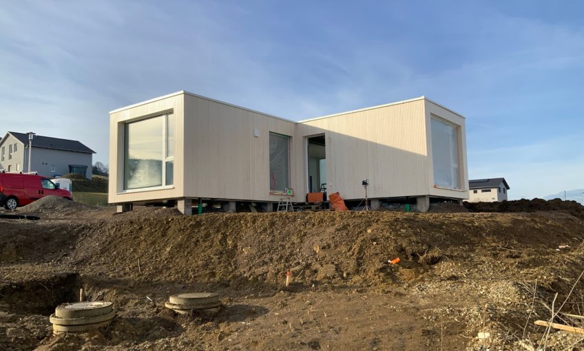 Die endgültige Form des Bungalows wird nun sichtbar.