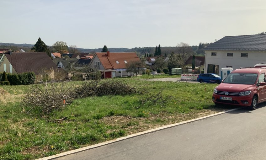 Hier wird das neue Eigenheim von Familie K. entstehen: ein individuell geplantes DanWood Haus.