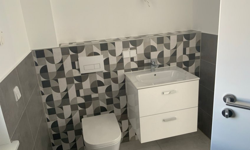 Das Gäste-WC ist fertiggestellt.