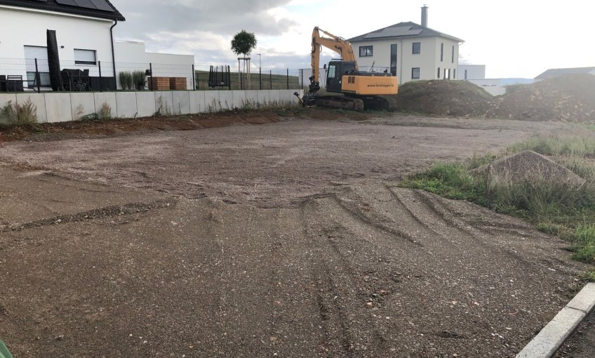 Der Untergrund für die Bodenplatte wurde hergestellt.