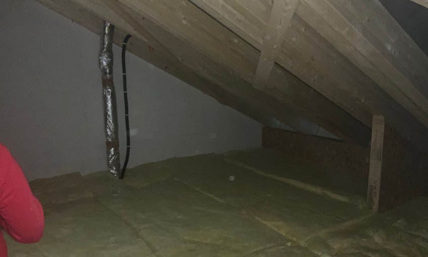 Der Dachboden wurde gedämmt.