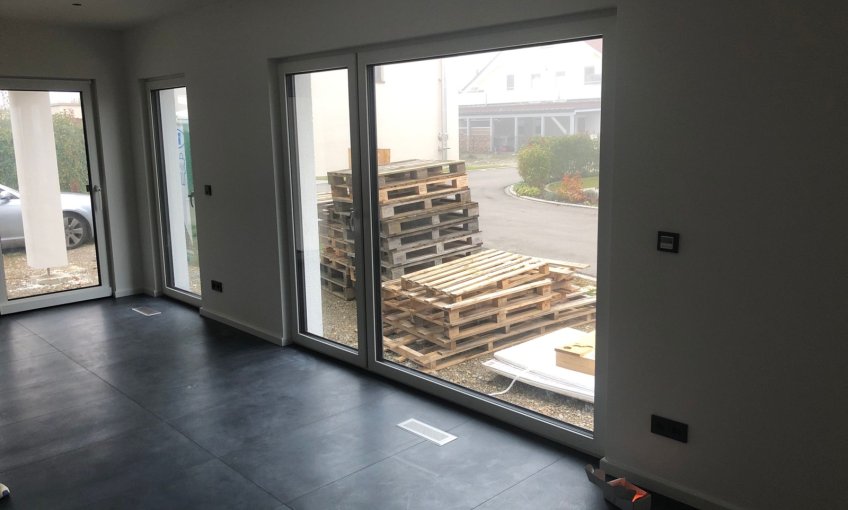 Und auch die Böden der weiteren Räume nehmen Gestalt an.