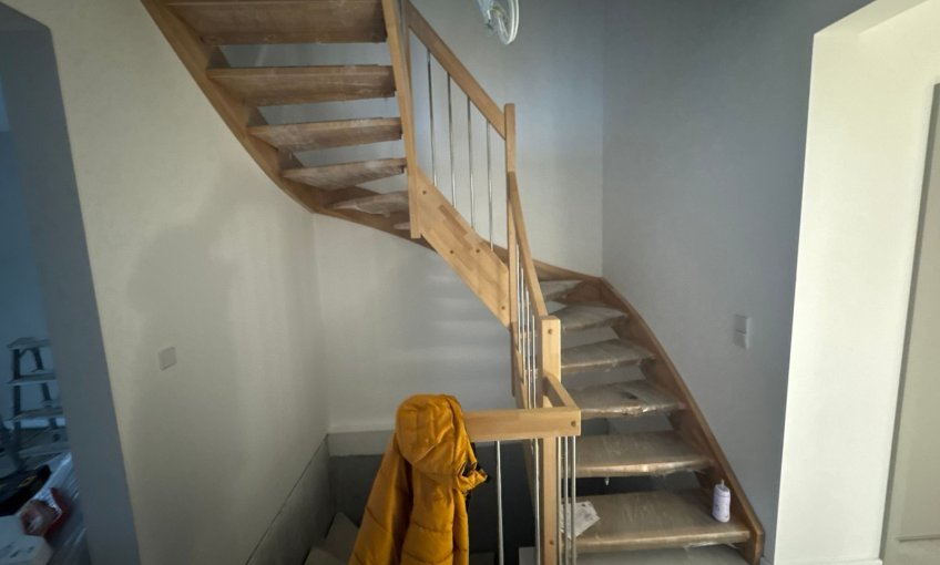 Die Treppe wurde eingebaut.